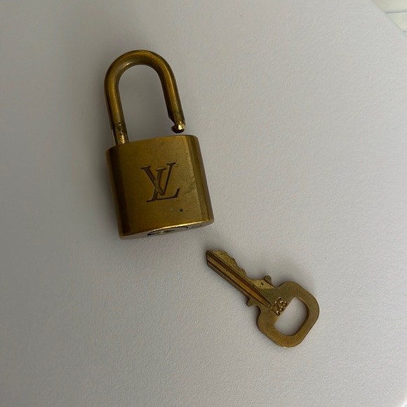 Louis Vuitton Other - LV Lock and Key 321